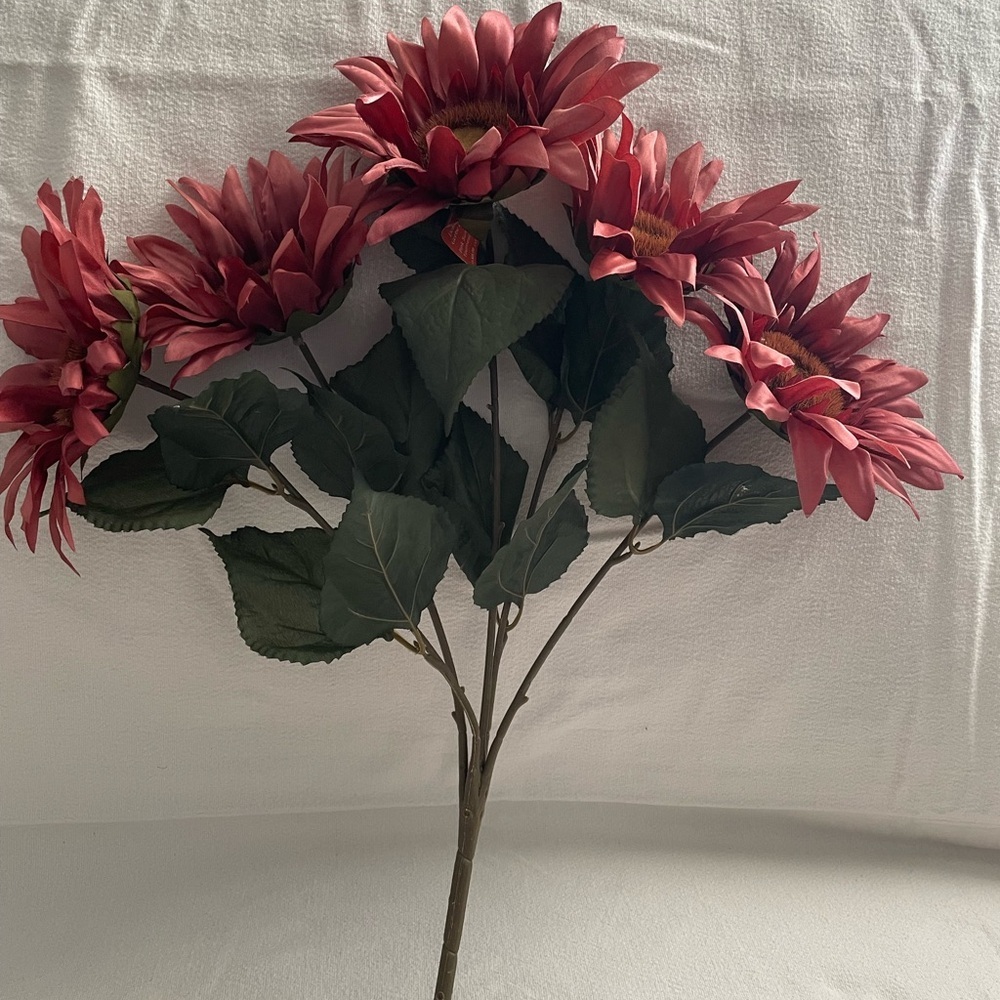 NWT Ashland Artificial Floral Arrangement with Red and Green Accents - Picture 10 of 15